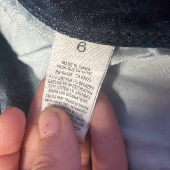 Shorts - Picture 3 of 3